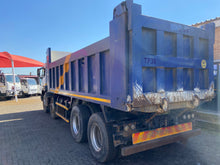 Load image into Gallery viewer, 2020 FAW 35.340FD 8x4 Tipper (18 Cube)

