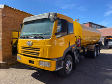 Load image into Gallery viewer, 2021 FAW 28.330FL Water Tanker 20000ltr
