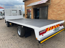 Load image into Gallery viewer, 2016 FAW 8.140 (4 Ton) Flat Deck
