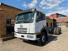 Load image into Gallery viewer, 2021 FAW 28.330FL (13 Ton) Chassis Cab
